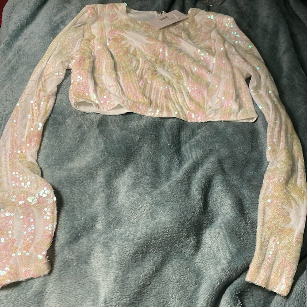 Holiday Top Banjul Sequin White Top  size (L) fits L or M